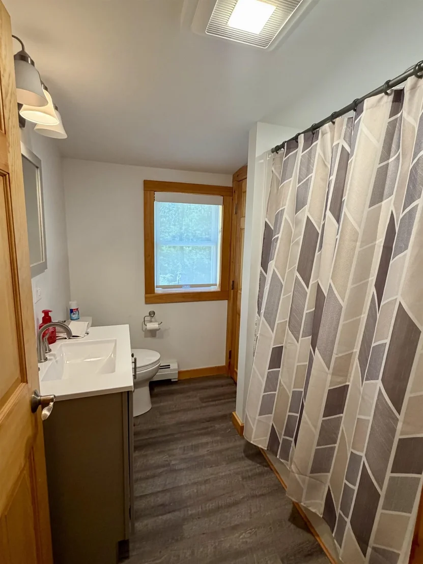 Photo of 3953 West Shore