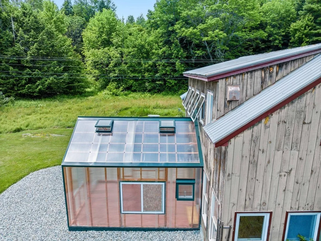 Photo of 663 Guyette