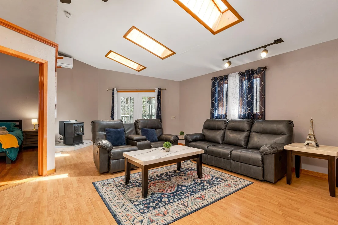 Photo of 35 Valley