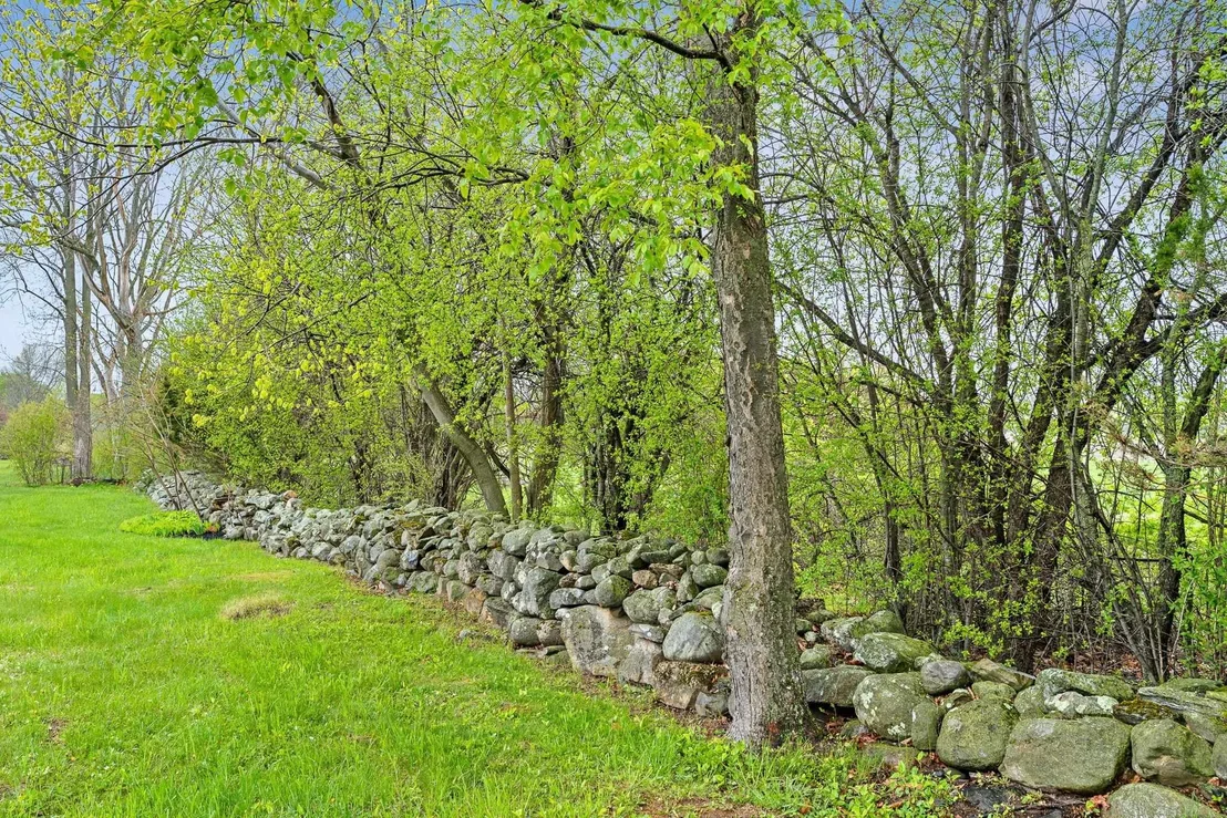 Photo of 302 Ledge Hill