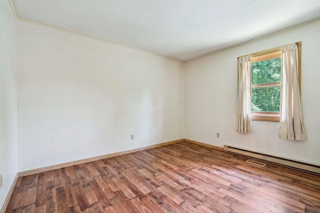 Photo of 72 Ledge