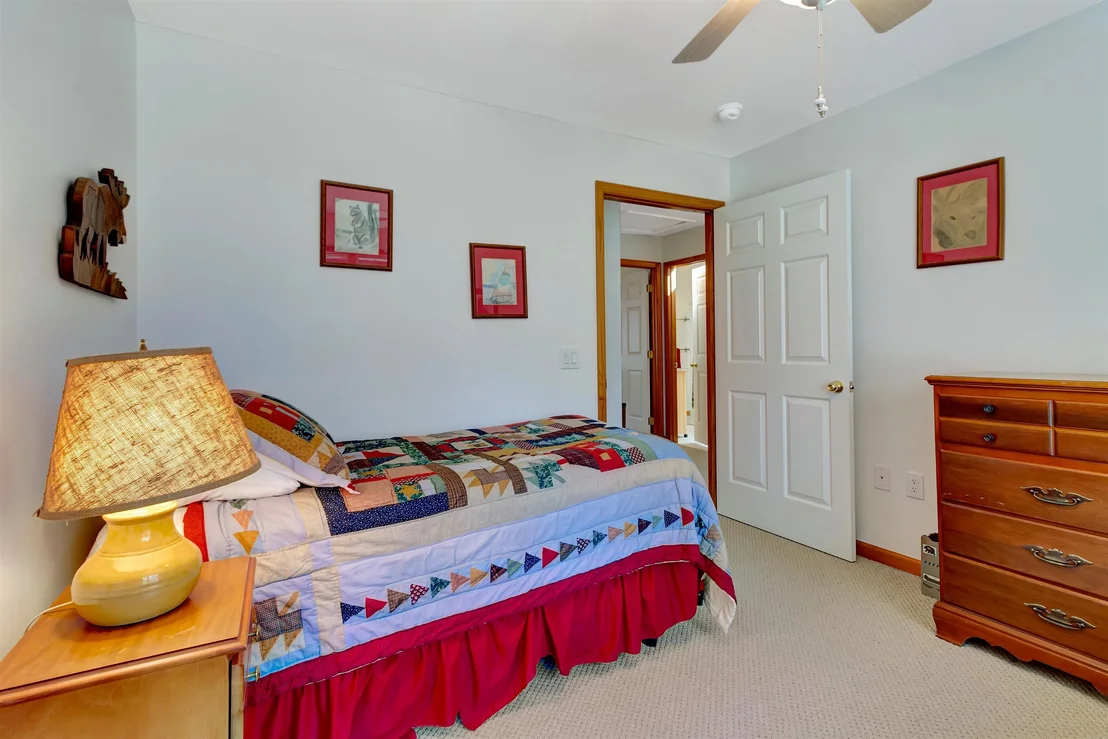 Photo of 1229 Sheldon Hill