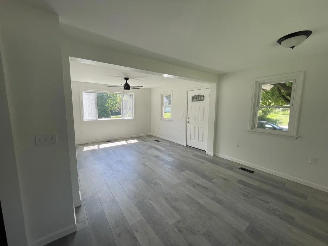 Photo of 32 Pleasant