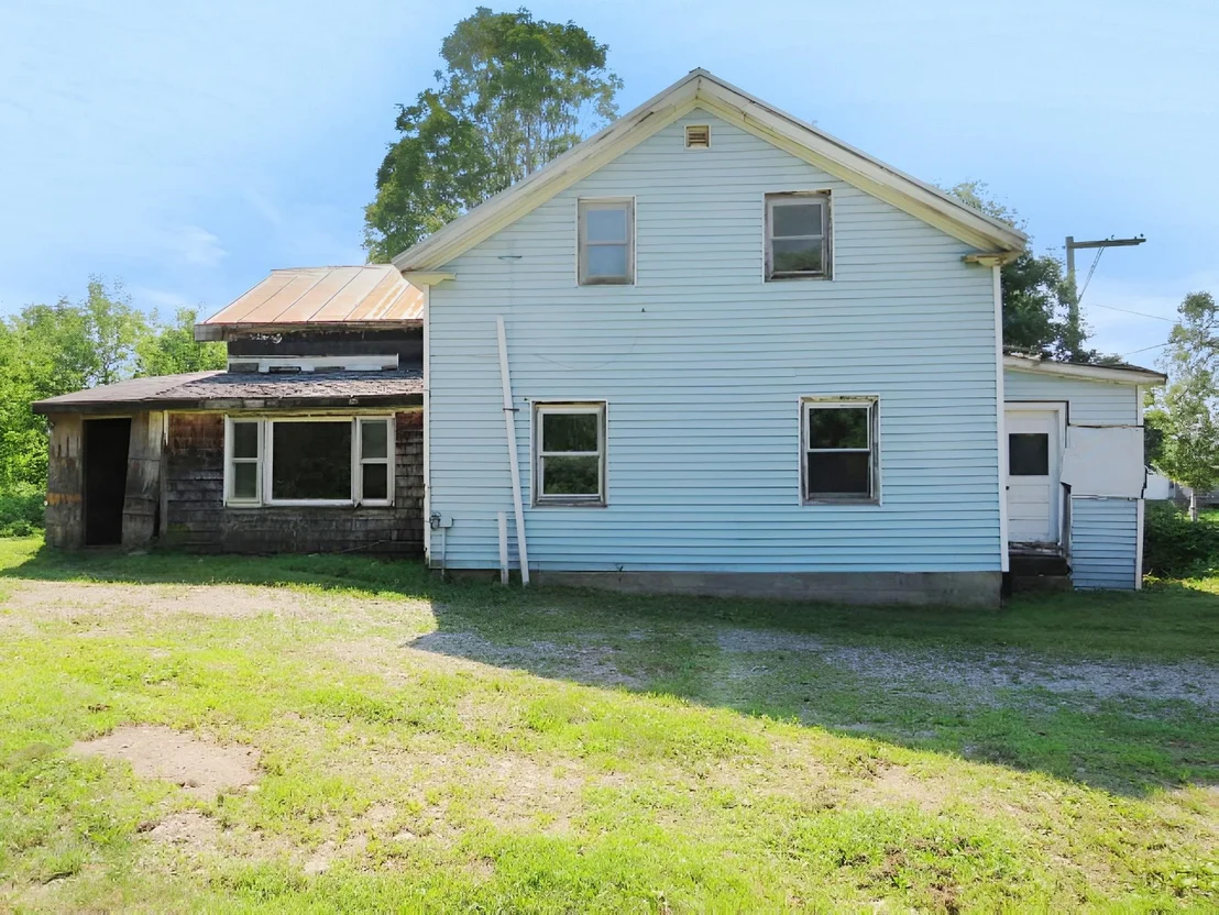 Photo of 4748 Lake