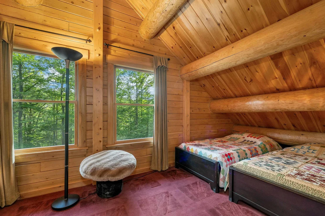 Photo of 40 Lindsley