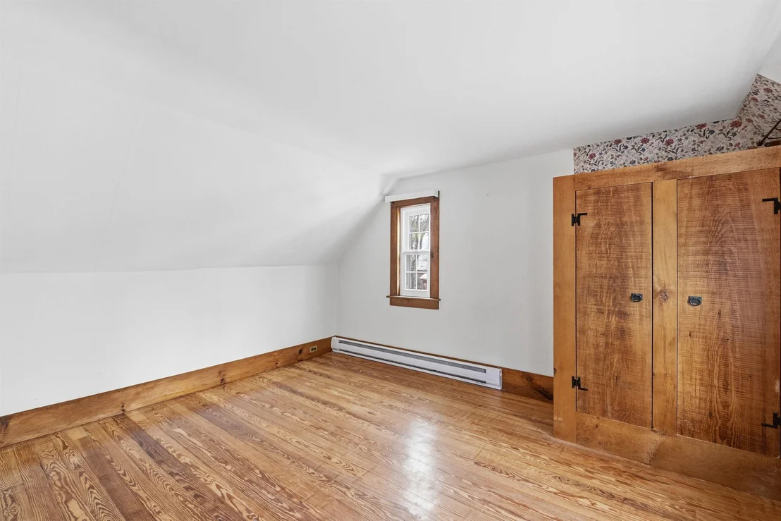 Photo of 275 Granite