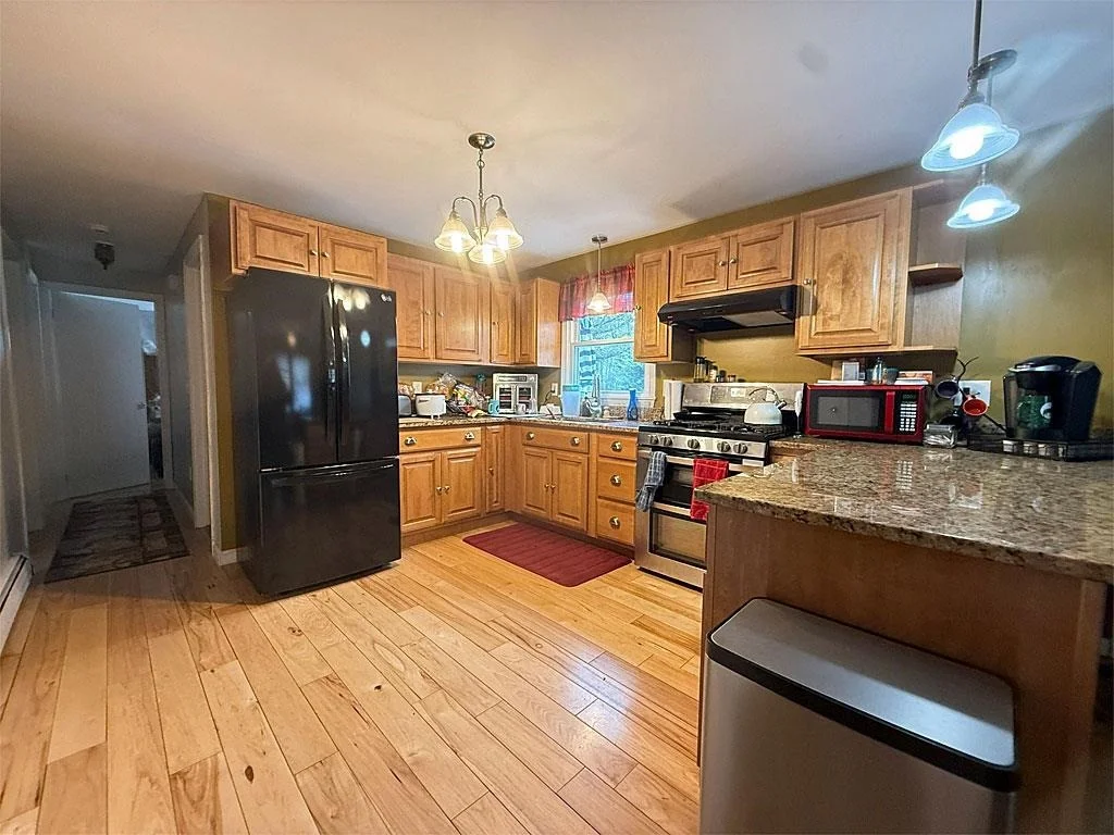 Photo of 387 Main