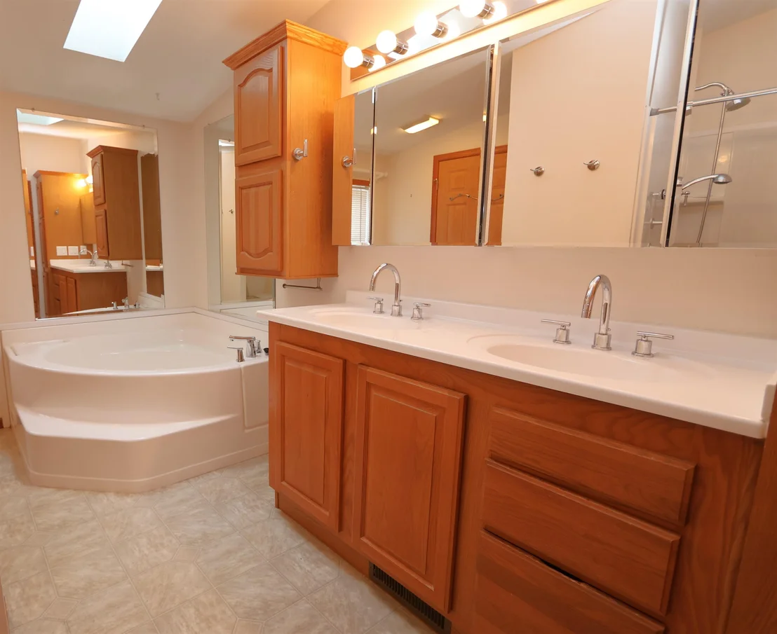 Photo of 20 Kirkwood