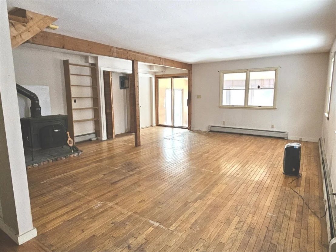 Photo of 5272 Spear