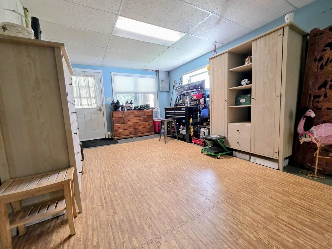 Photo of 255 Gray