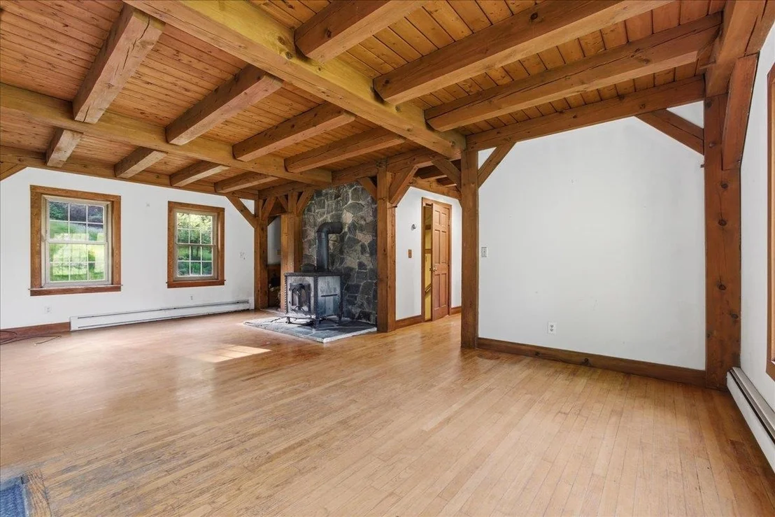 Photo of 1378 Hallstrom