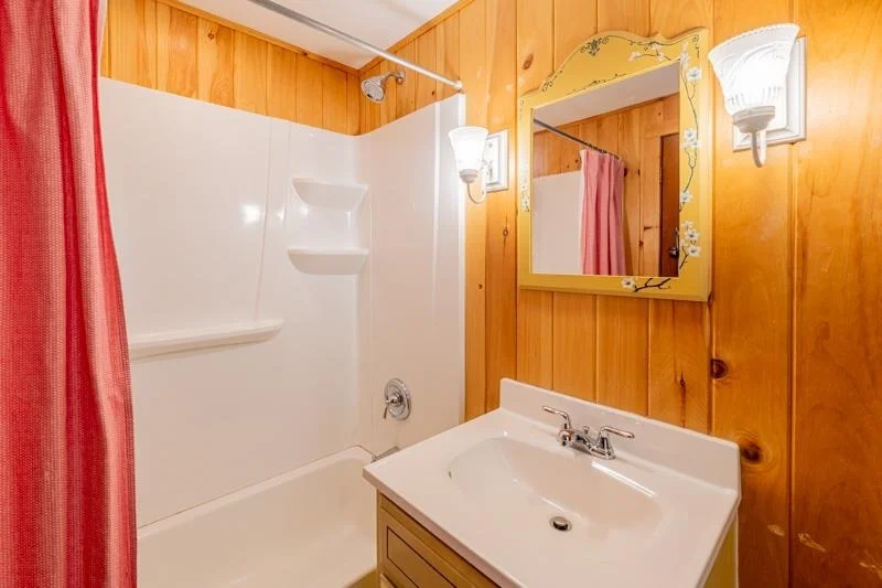 Photo of 1731 Three Maple