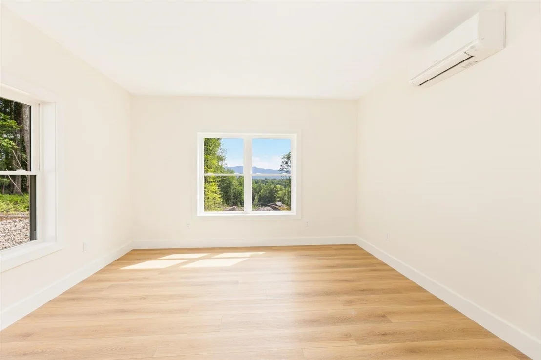 Photo of 7 Spring Hill