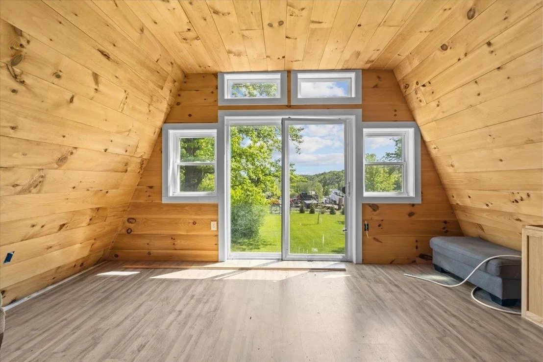 Photo of 413 Hibbard