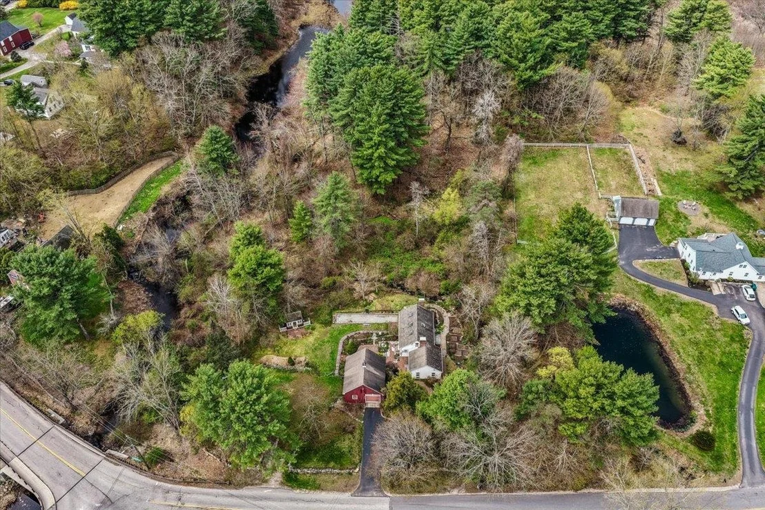 Photo of 2 Mack Hill