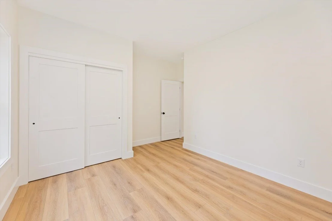 Photo of 7 Spring Hill