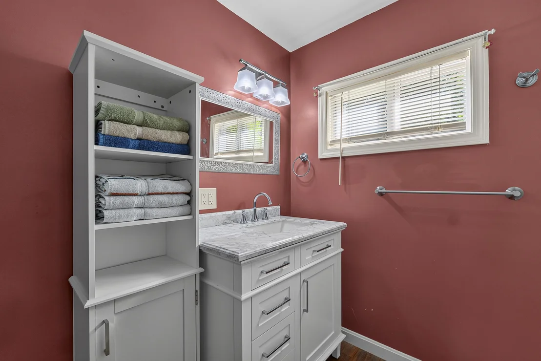 Photo of 6 Hideaway