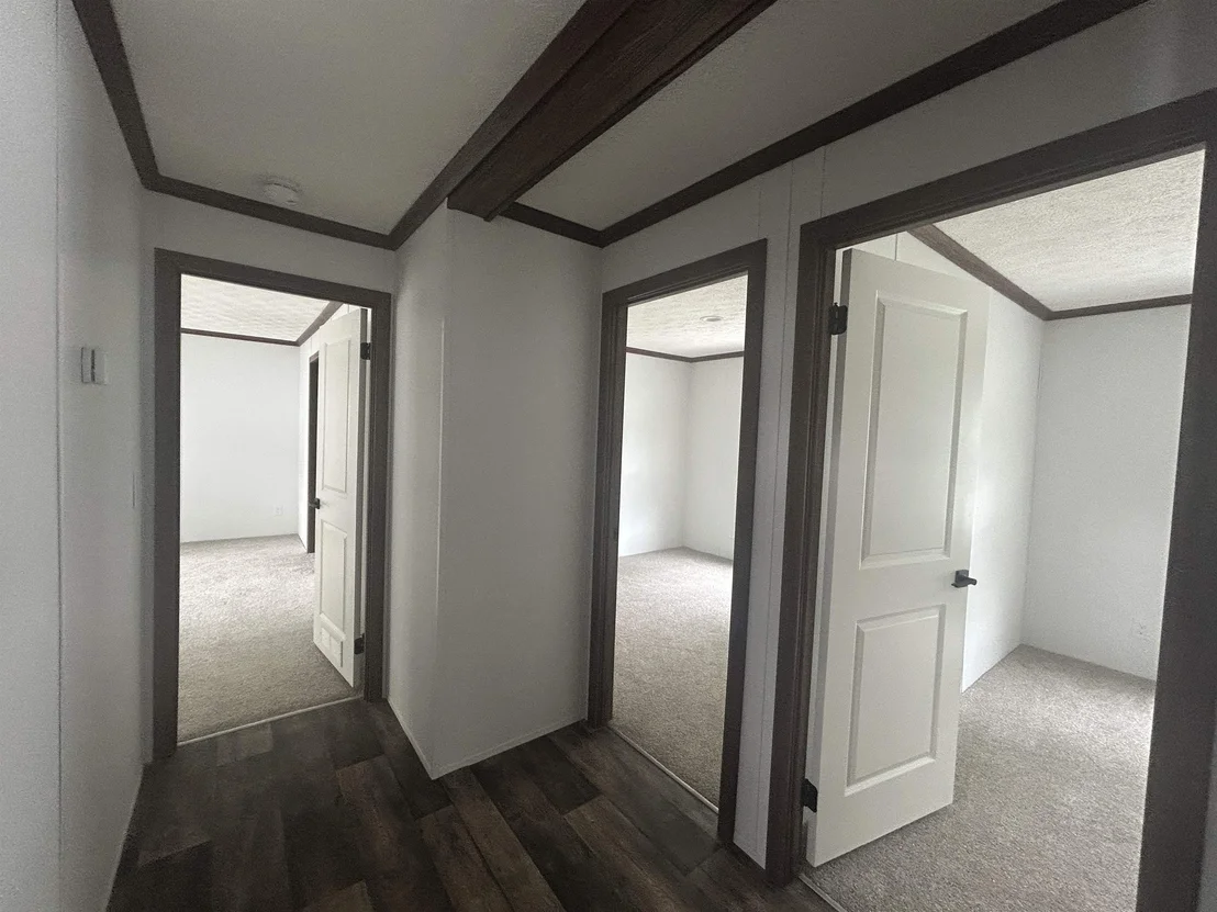 Photo of 23 Royal Crest