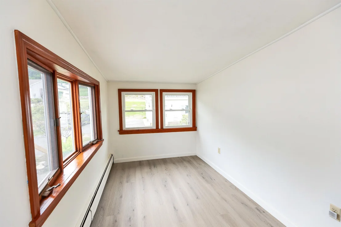 Photo of 130 Eastern