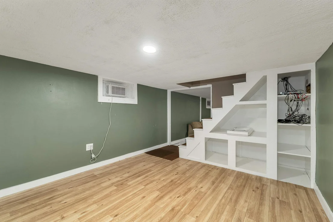 Photo of 91 Oak Hill