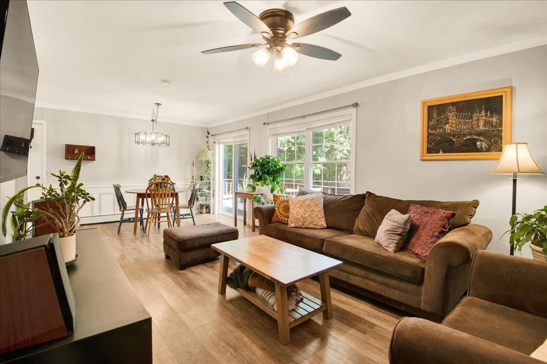Photo of 63 Pine Hill