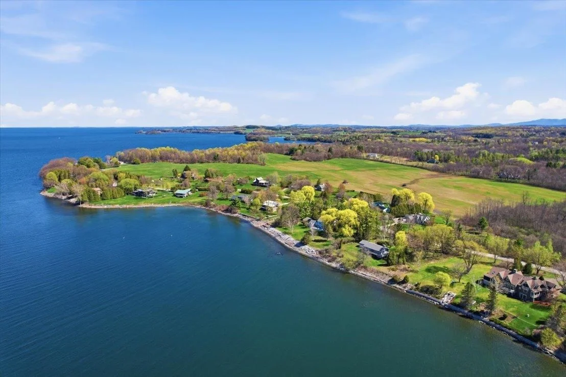 Photo of 481 Hills Point