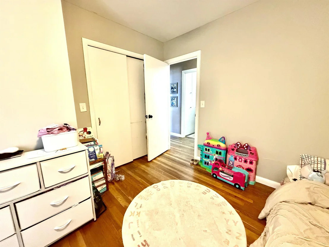 Photo of 471 Madison