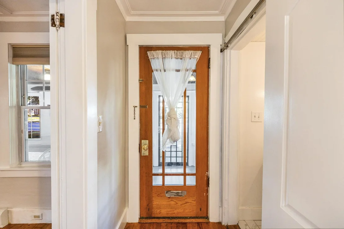 Photo of 370 Main