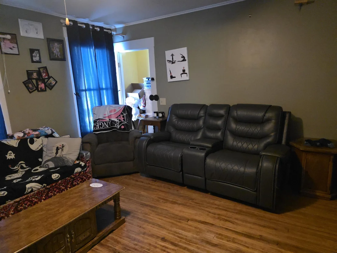 Photo of 135 Wall