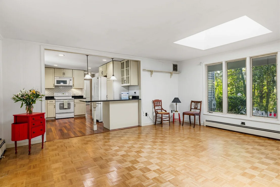 Photo of 140 Pioneer
