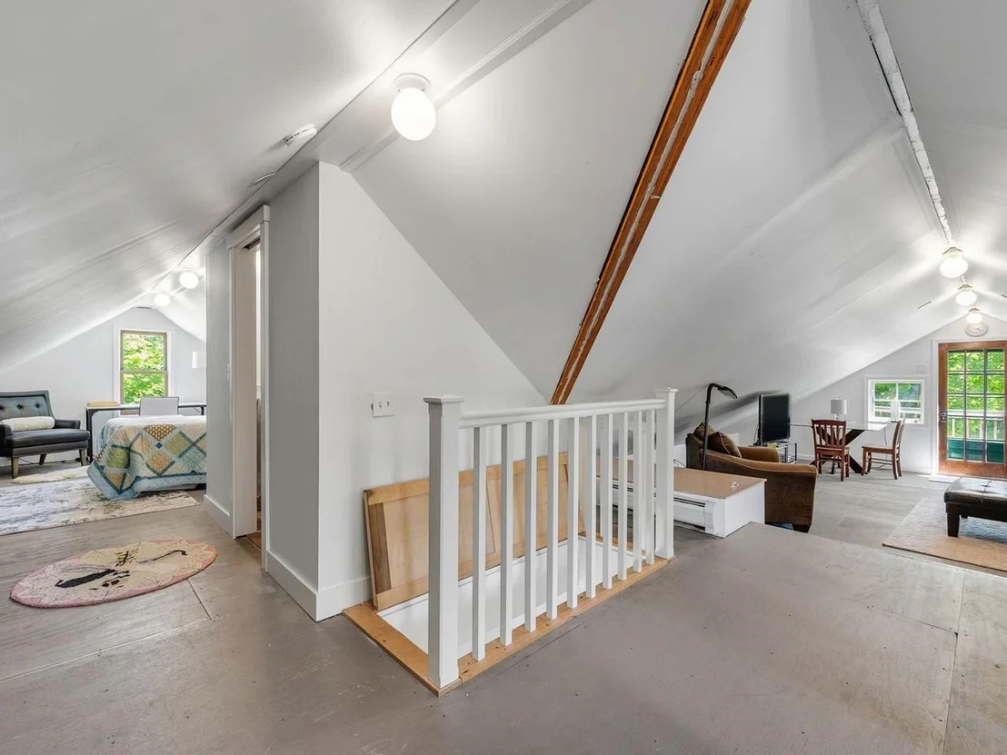 Photo of 609 Common