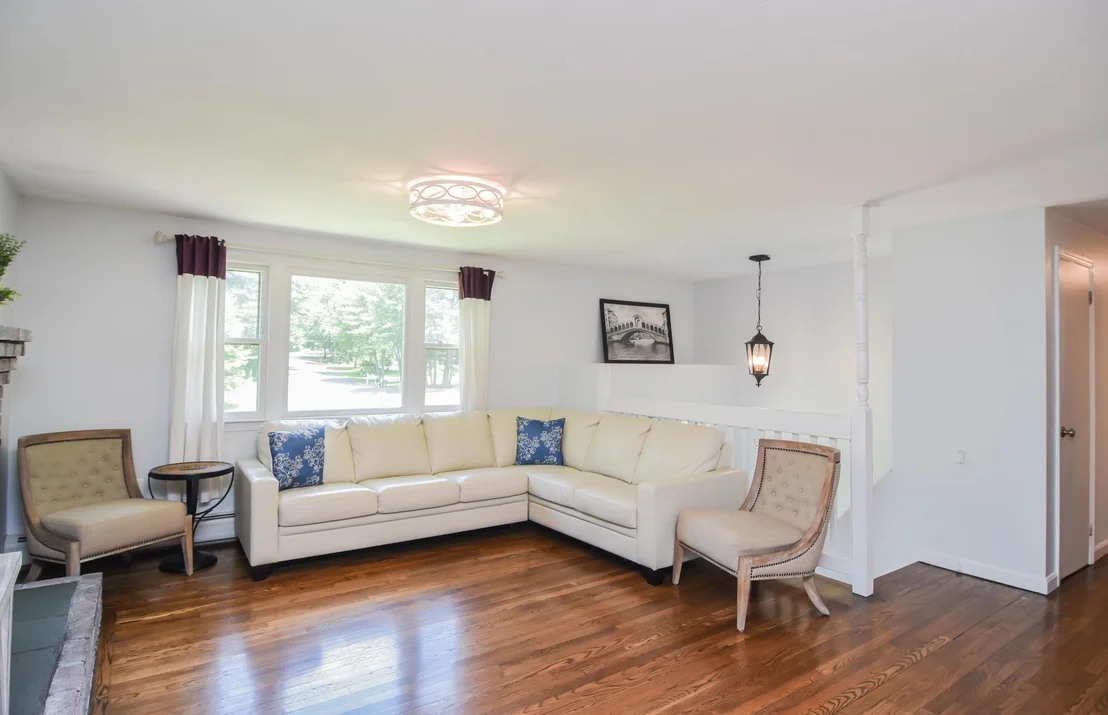 Photo of 3 Greenleaf