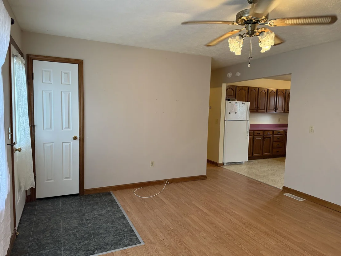 Photo of 2459 Highgate
