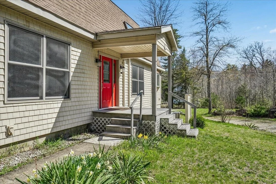 Photo of 326 Lockes Hill