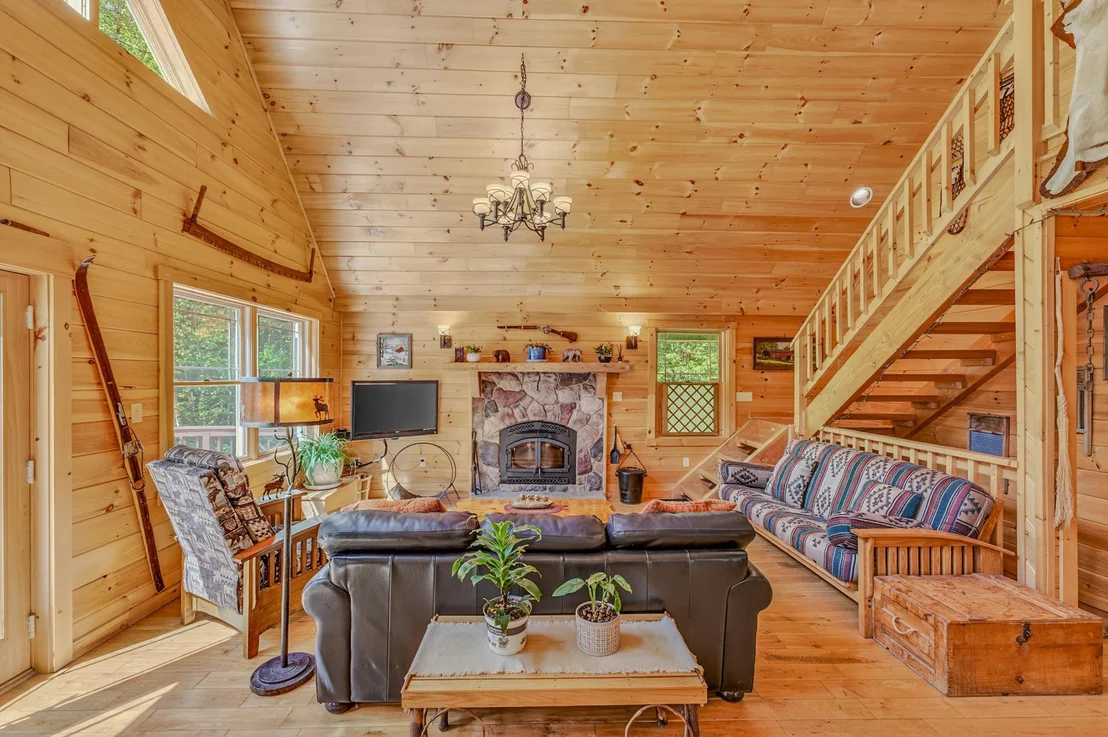 Photo of 1560 Cherry Valley