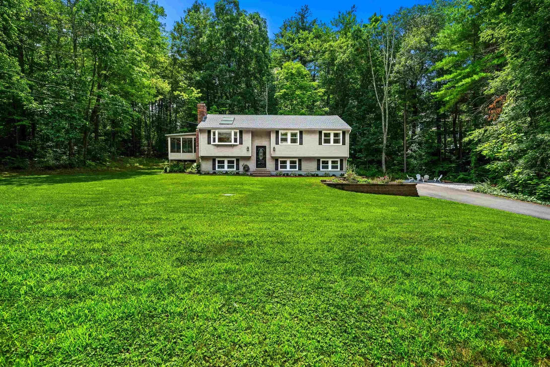 Photo of 20 Hawkview