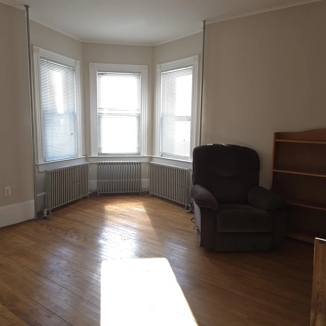 Photo of 44 7Th