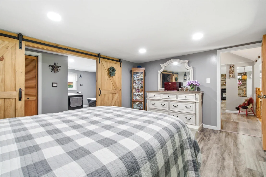 Photo of 30 Danis Park