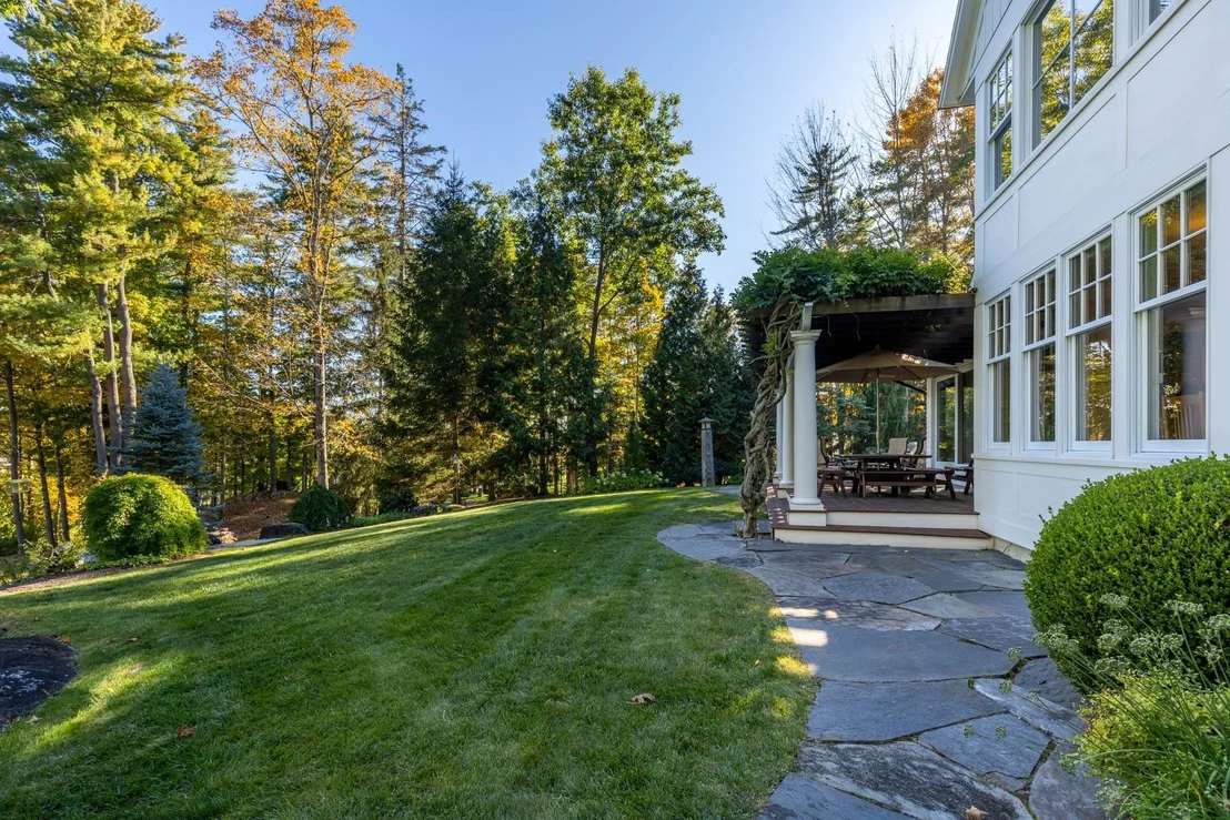 Photo of 24 WISTERIA