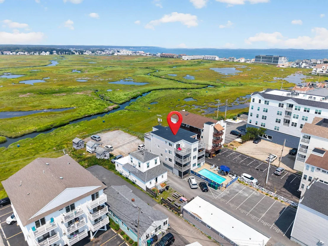 Photo of Unit 4S at 421 Ocean
