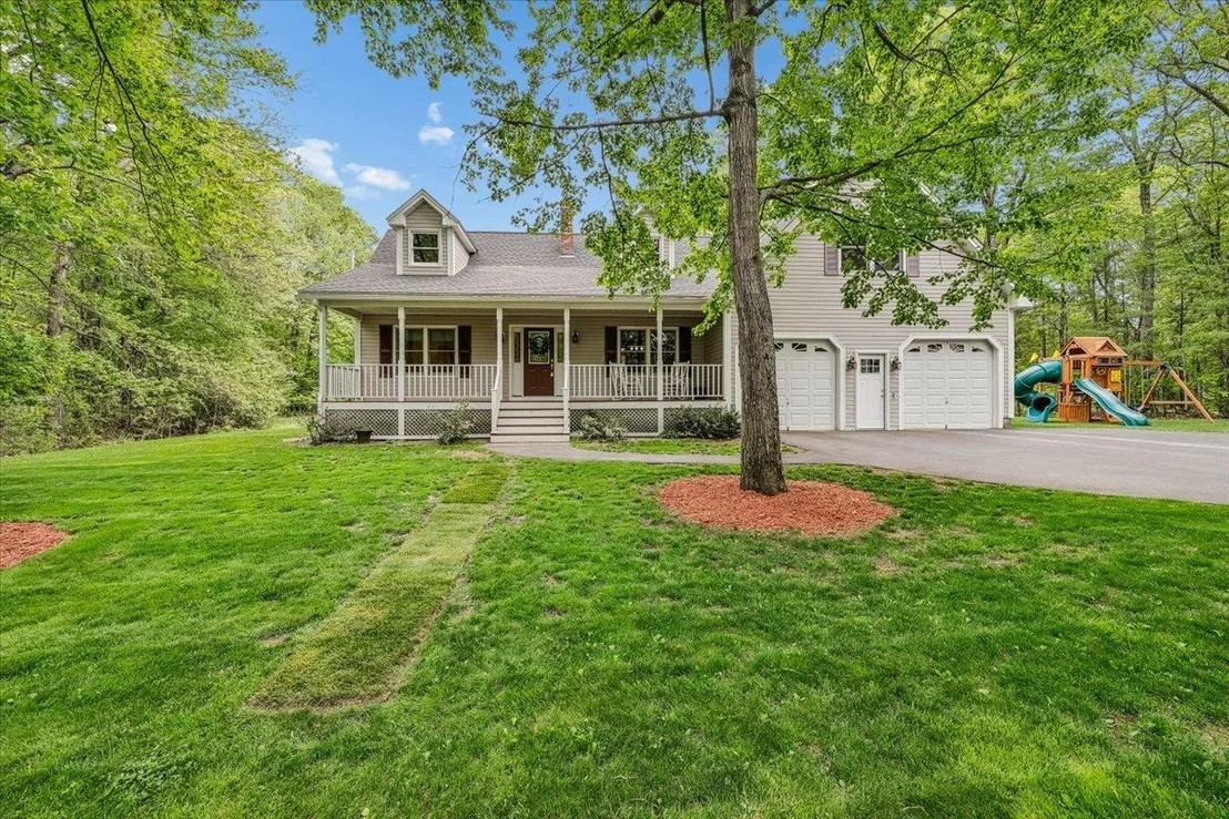 Photo of 186 Woodhill Hooksett