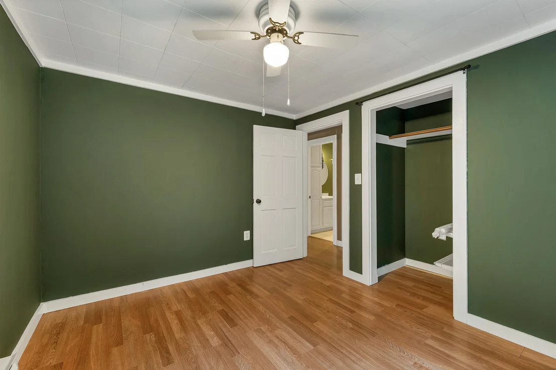 Photo of 91 Oak Hill