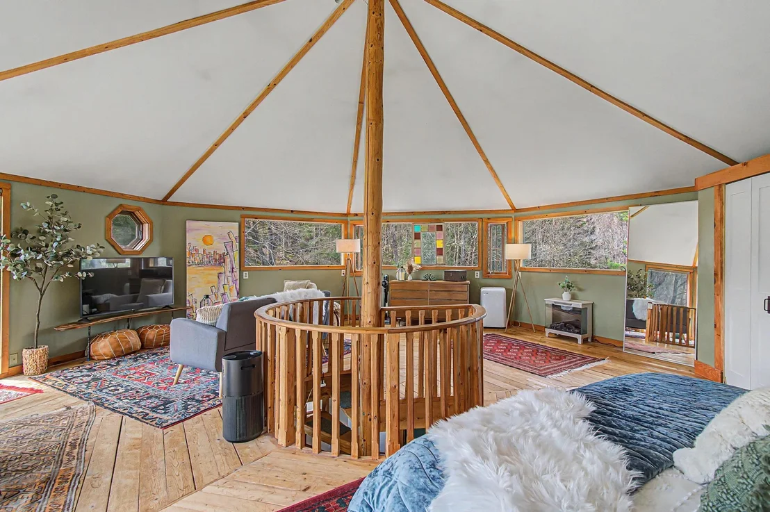 Photo of 2212 Symonds Mill