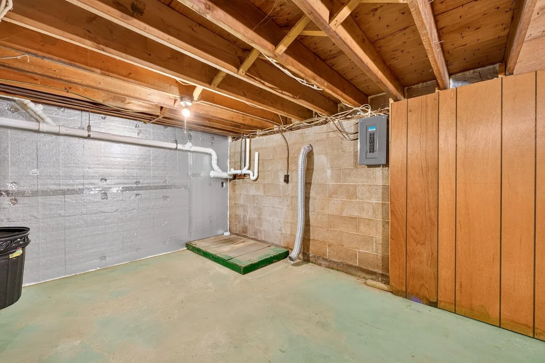 Photo of 16 Beverly