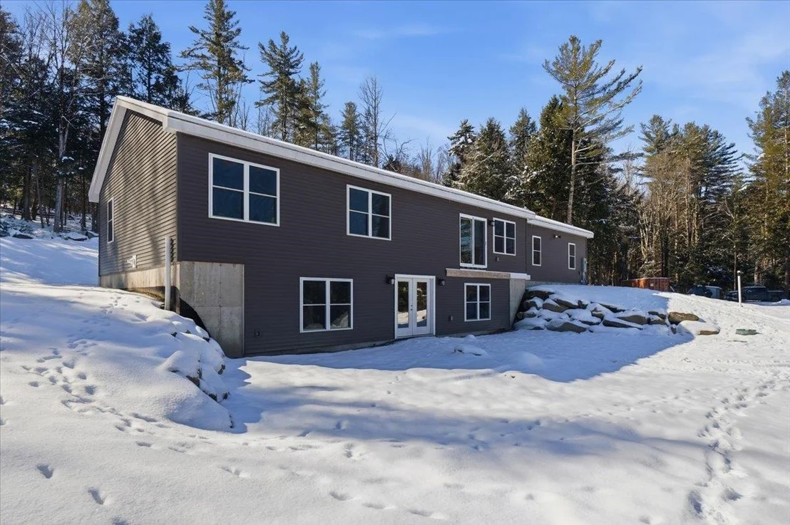 Photo of 1074 Williamson