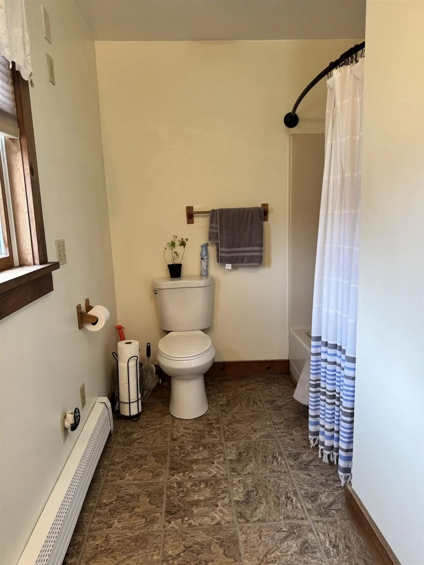 Photo of 64 Taylor