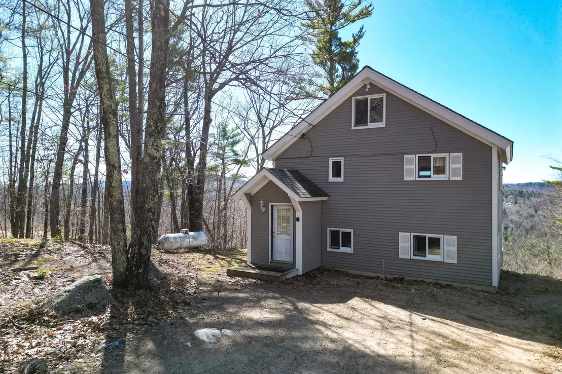 Photo of 27 Upper Lake View