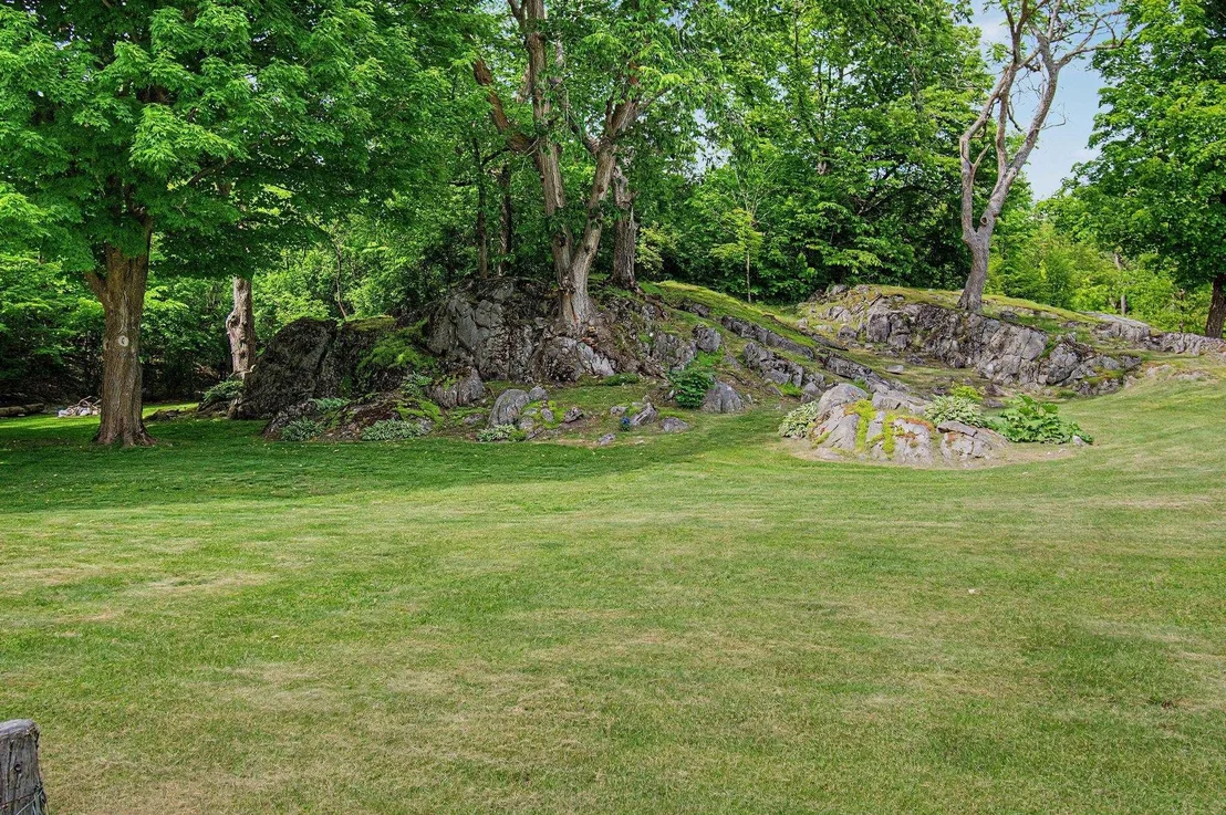 Photo of 2446 Carter Hill