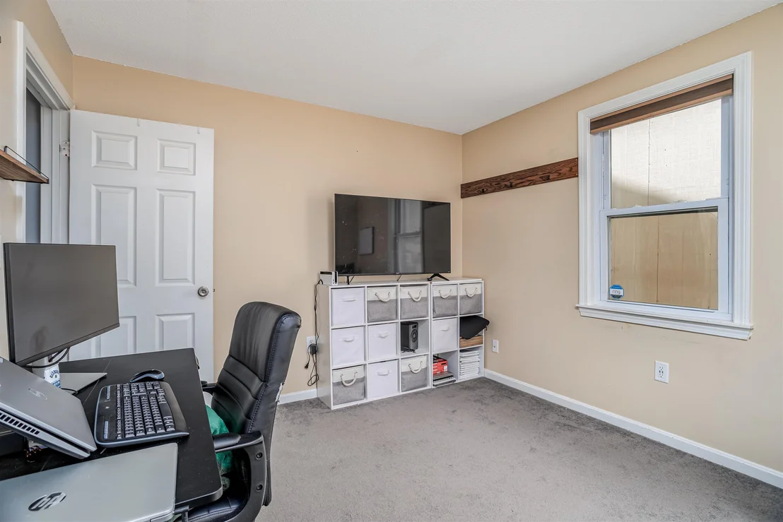 Photo of 86 Manor