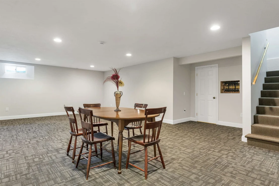 Photo of 11 Burnham